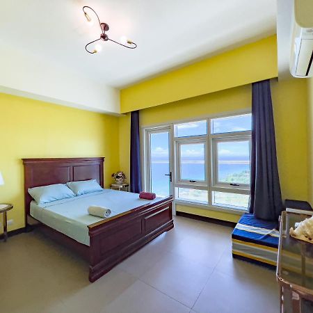 Willa 1Br Oceanfront At Arterra, Fast Wifi, Nflix, Kitchen Lapu-Lapu City Zewnętrze zdjęcie
